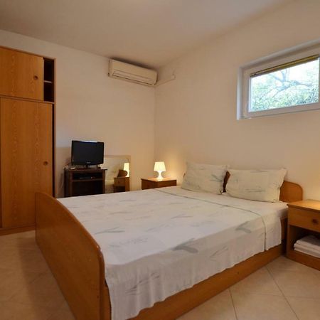 Brigita Apartments Ровінь Екстер'єр фото