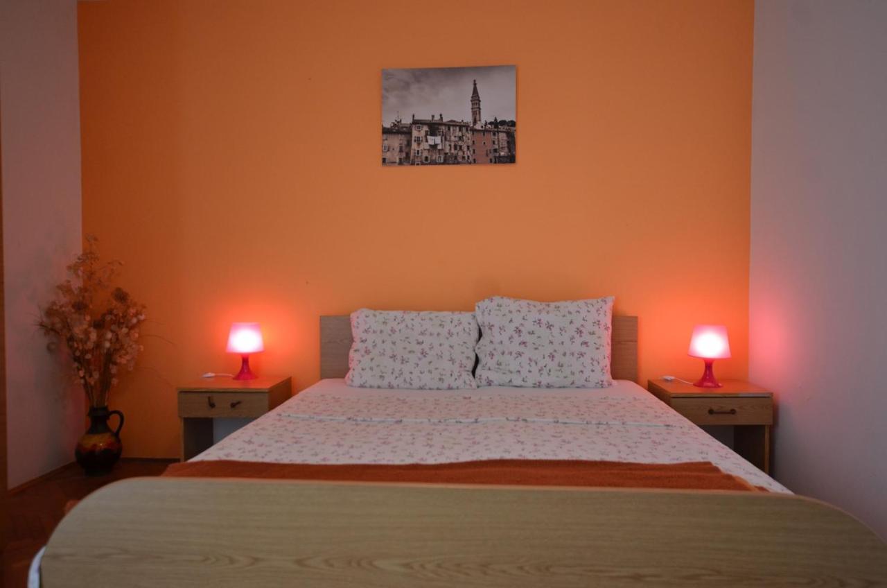 Brigita Apartments Ровінь Екстер'єр фото