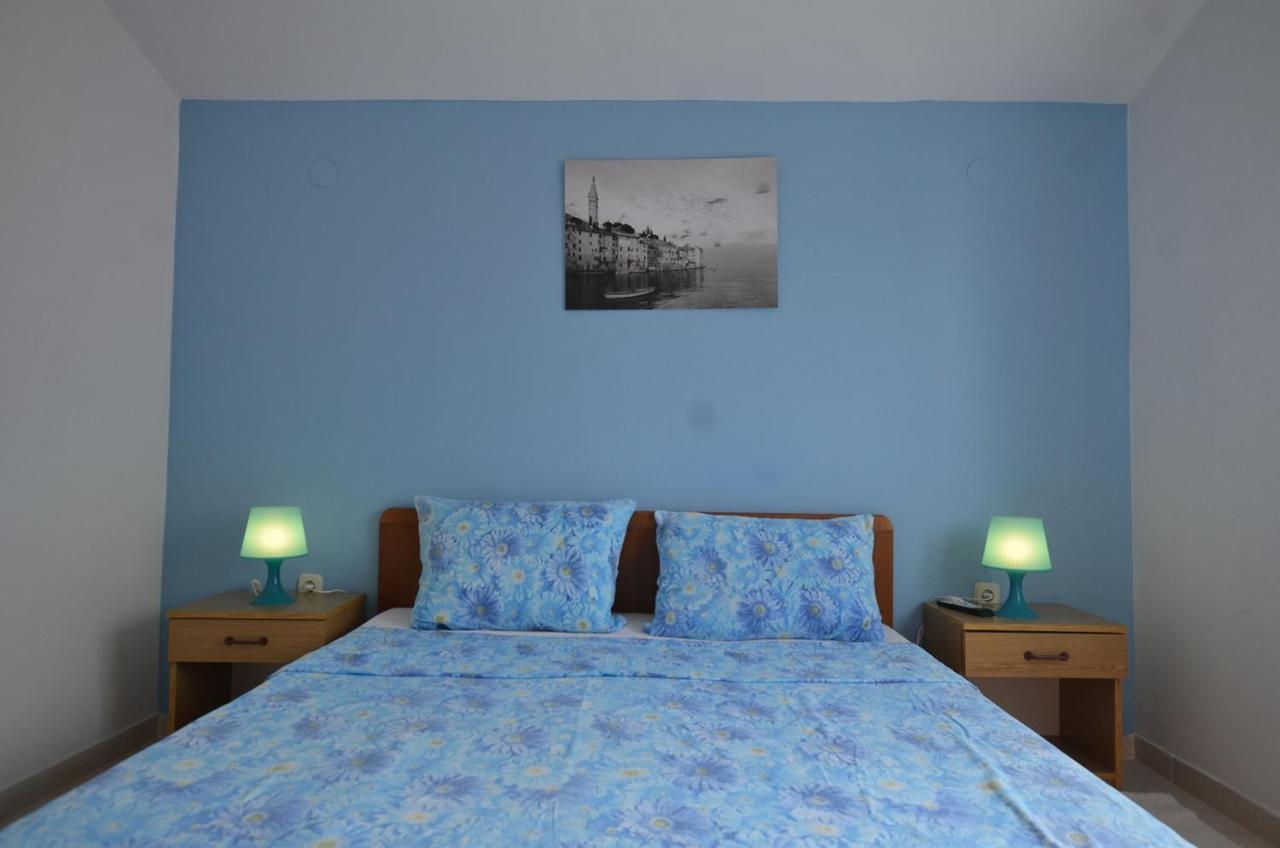 Brigita Apartments Ровінь Екстер'єр фото