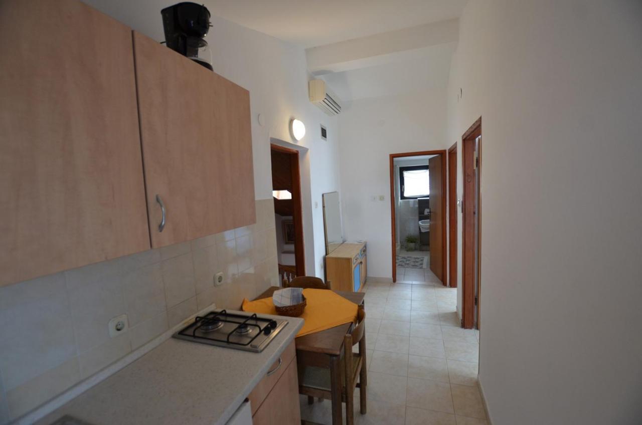 Brigita Apartments Ровінь Екстер'єр фото