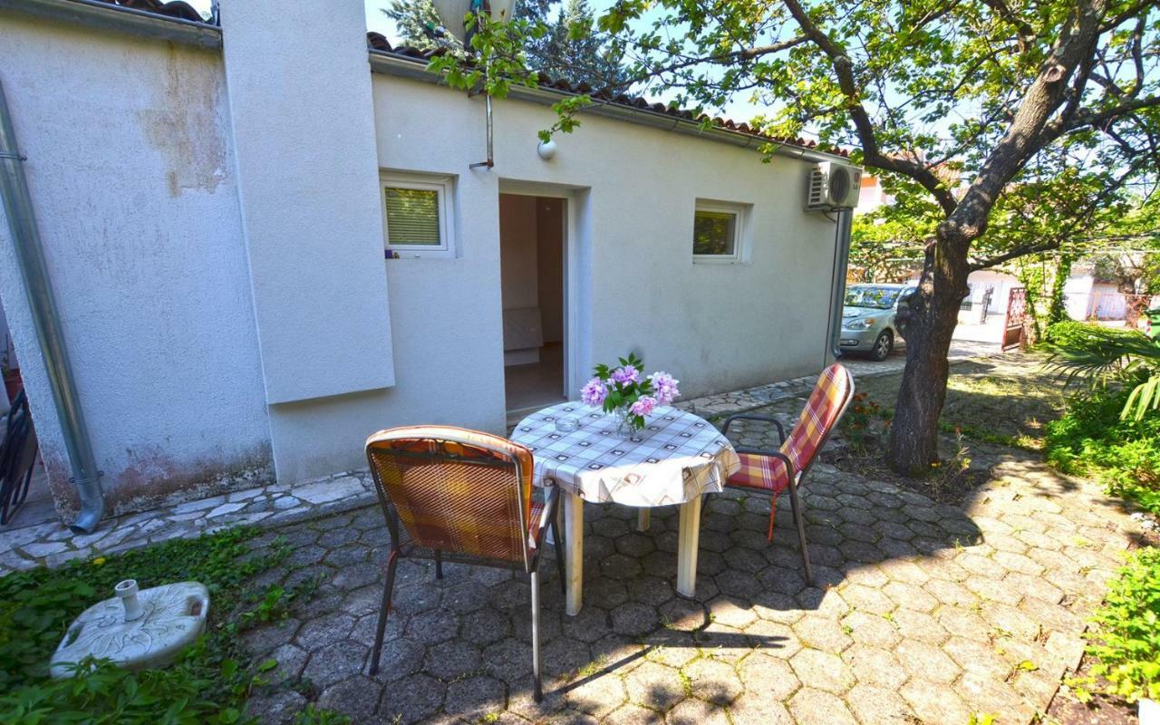 Brigita Apartments Ровінь Екстер'єр фото